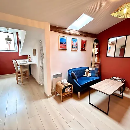 Little Nest - Old Town - Breakfast - Wifi - Ac Apartment *